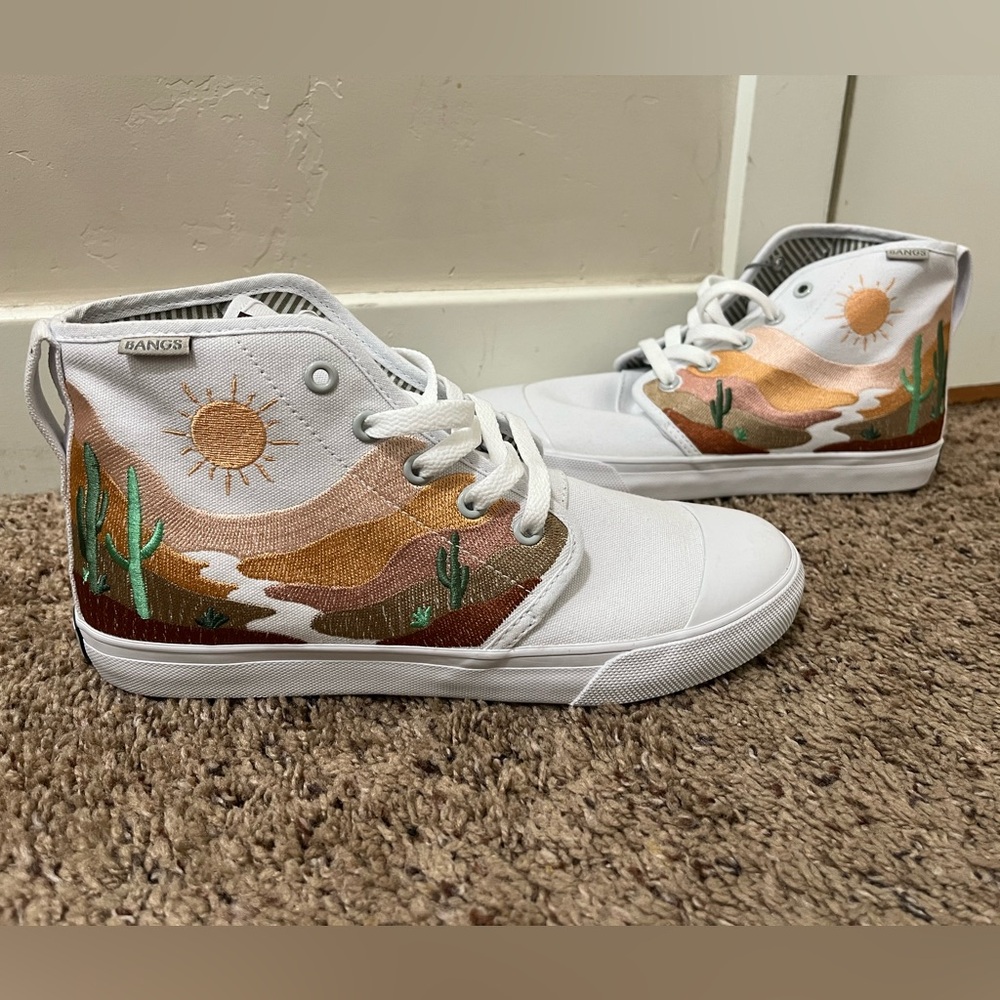Bangs Desert Daisy High Top Sneakers Women's Size 8 NWT